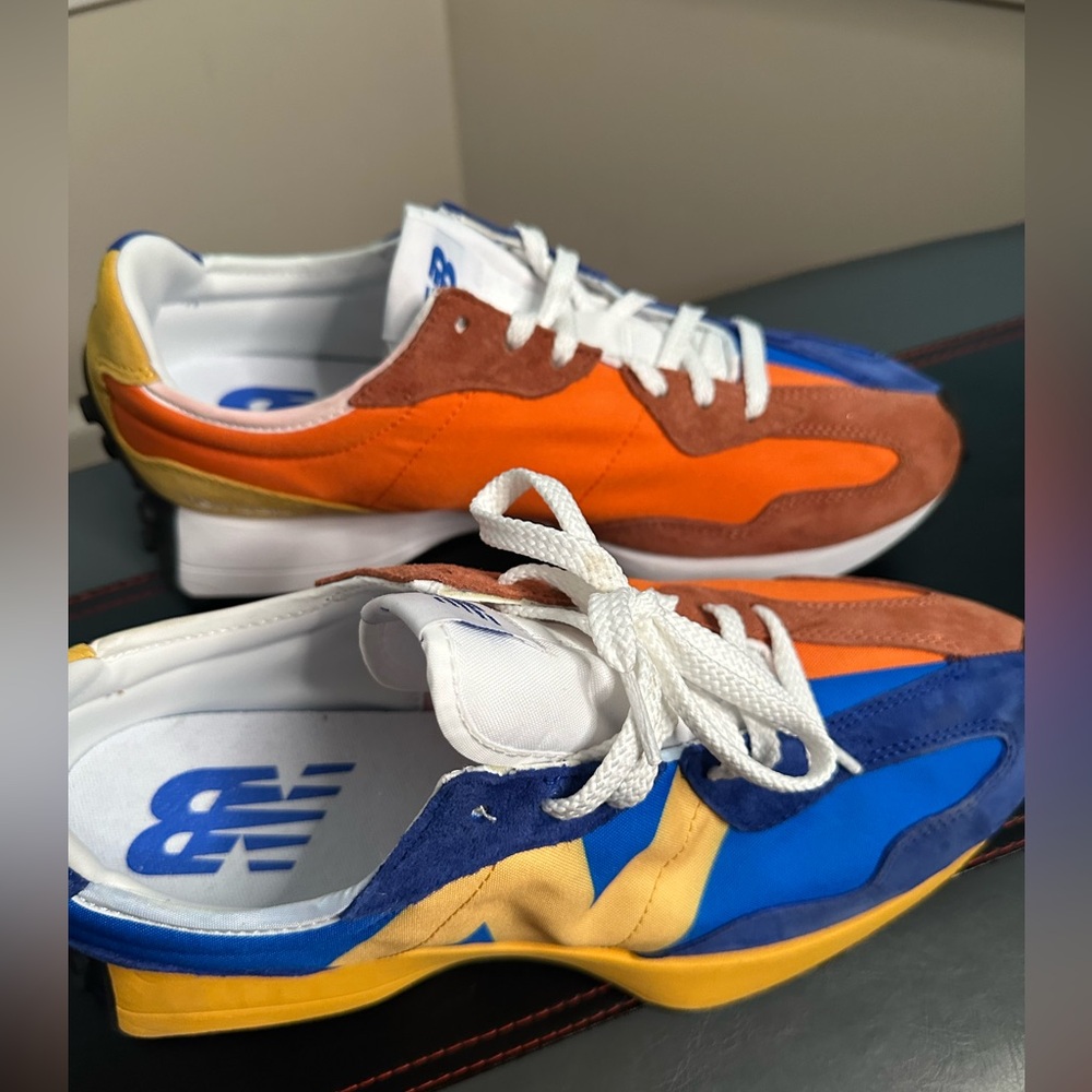 Multicolor men’s New Balance 327